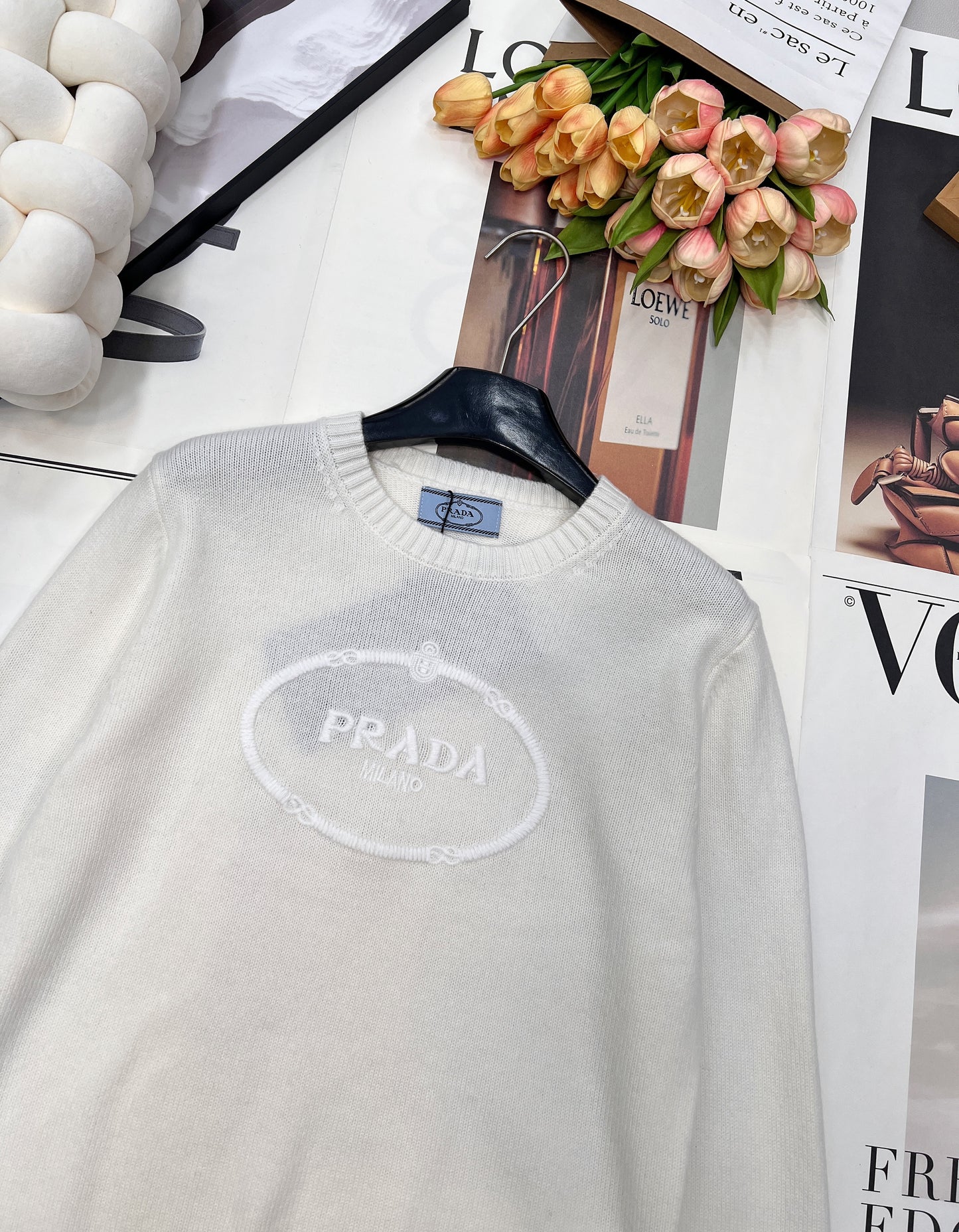 26 New Style Embossed & Embroidered Wool Sweater