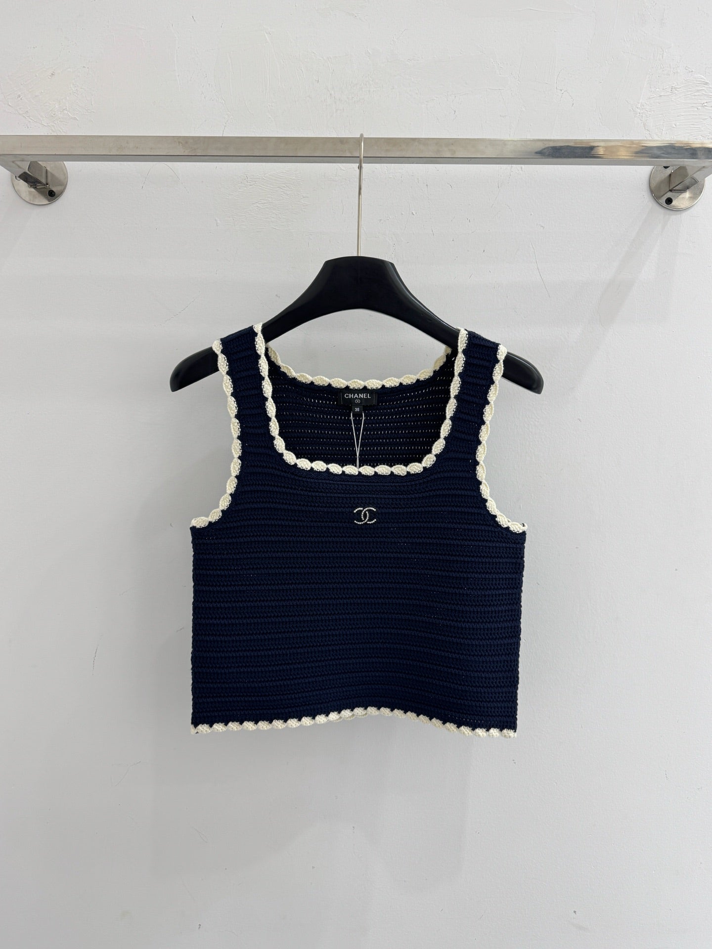 26 New Simple Vest