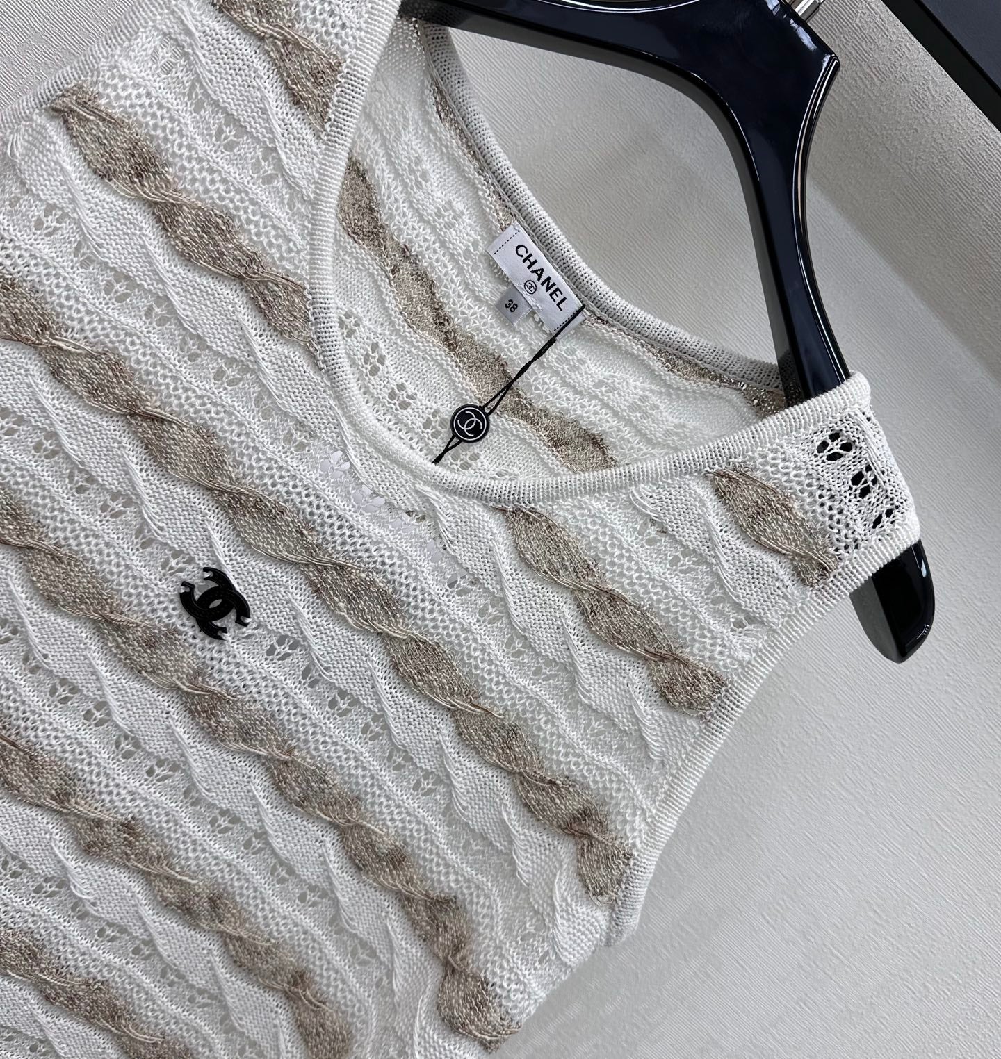 26SS Wave Pattern Hollow-Out Knitted Vest